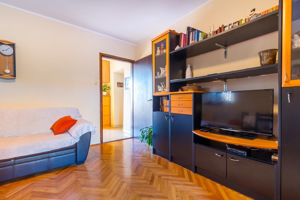 Apartment Manzoni Малинска Екстериор снимка
