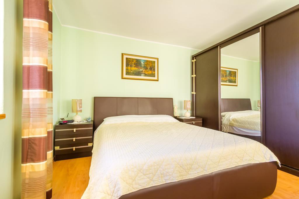 Apartment Manzoni Малинска Екстериор снимка