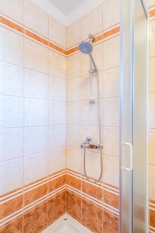 Apartment Manzoni Малинска Екстериор снимка