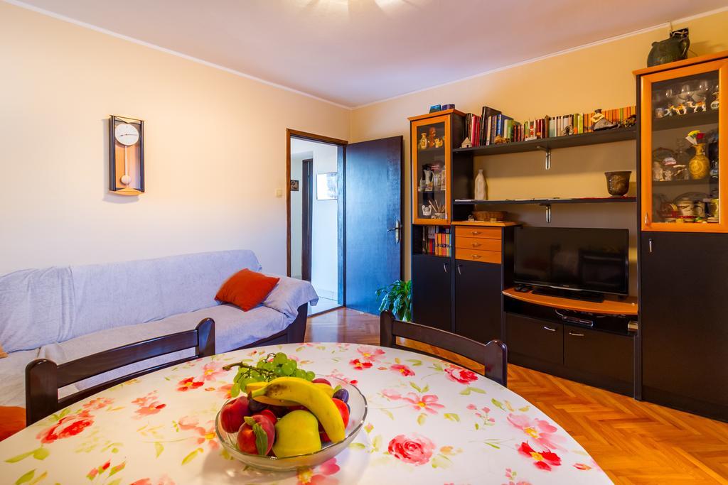 Apartment Manzoni Малинска Екстериор снимка